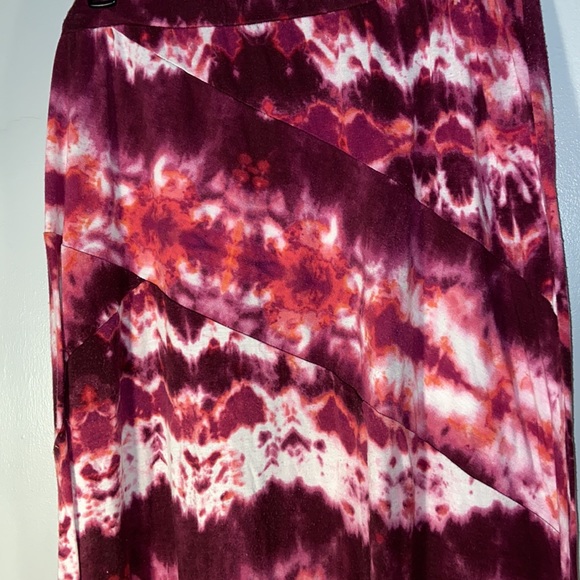Tie dyed skirt - Picture 2 of 3